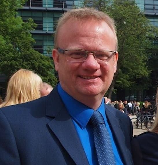 Portrait of Scott Beattie.