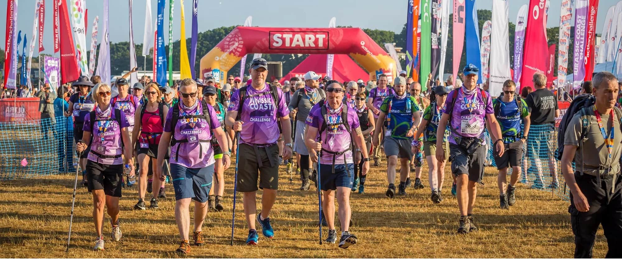 Runners at start line.