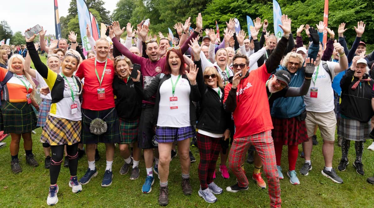 people cheering at Aberdeen Kiltwalk.